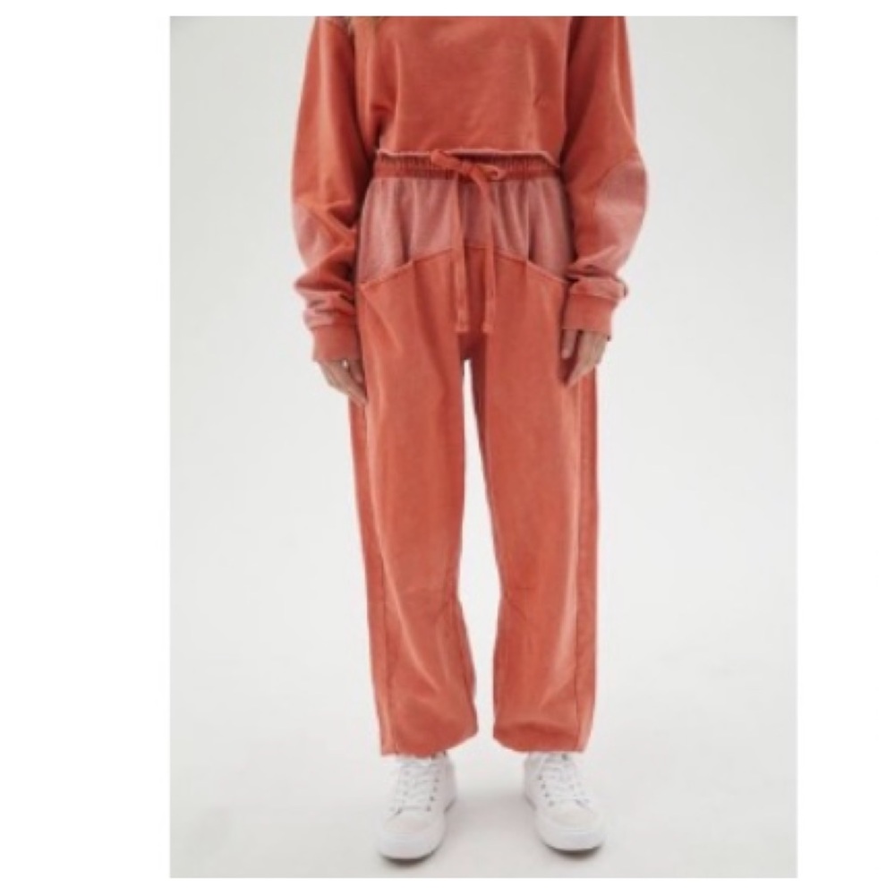 Urban outfitters joggers tomato Small NWT